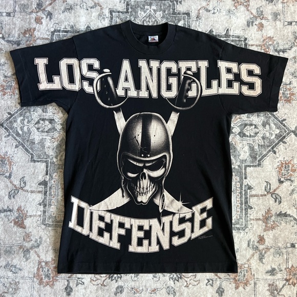 Vintage Los Angeles Raiders tee. Single stitched all over. Printed in 1993.